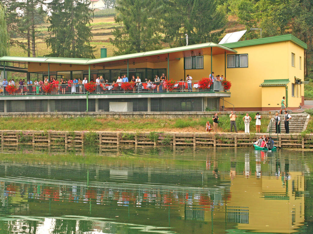 Motel Dobra Duga Resa Kültér fotó