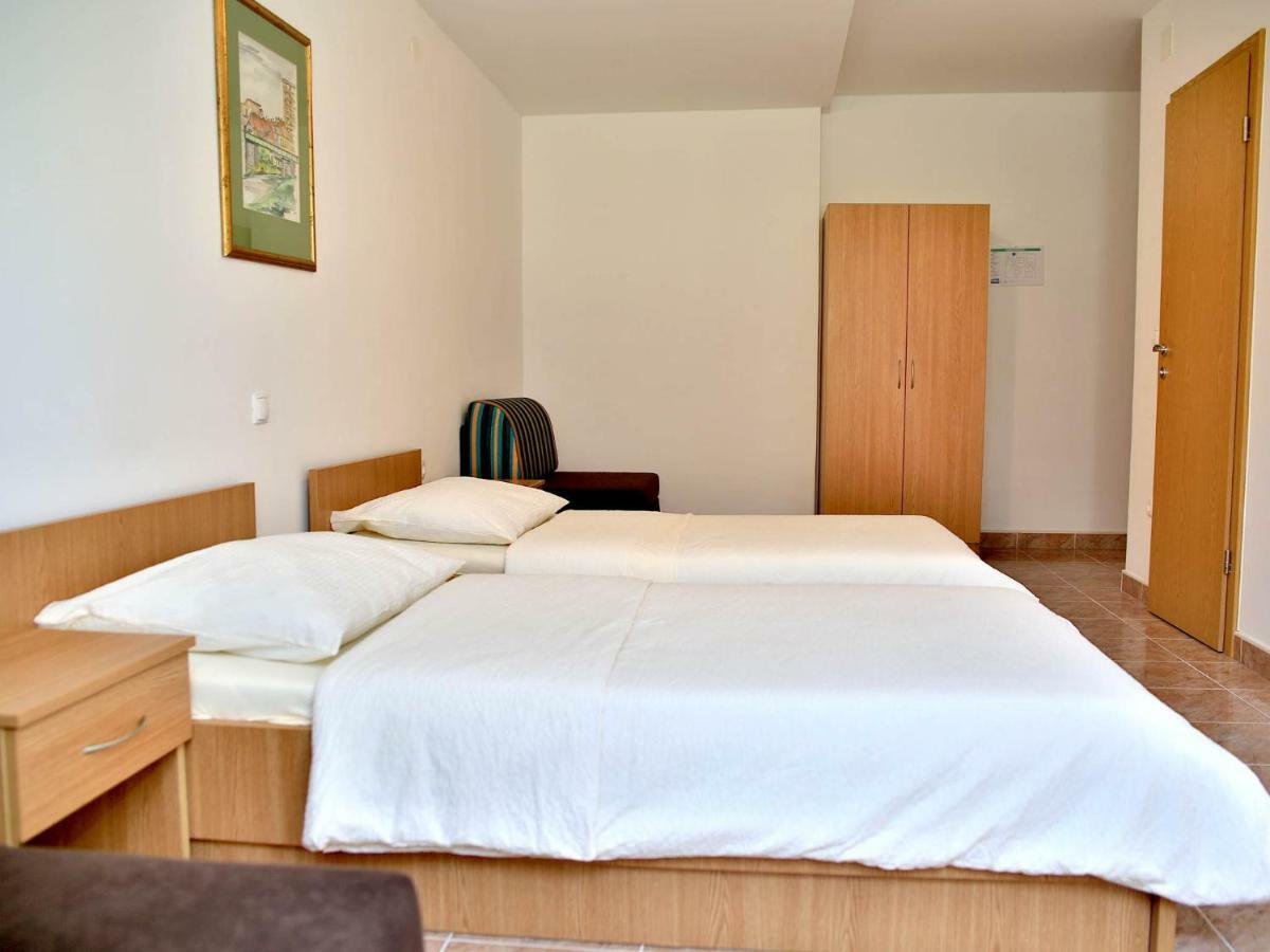 Motel Dobra Duga Resa Kültér fotó